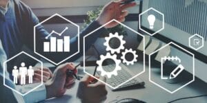 representação de automação com ícones de engrenagens, gráficos e pessoas no background