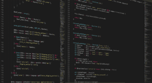 Terminal de programación que representa compilación de entradas interactivas con codeop en Python