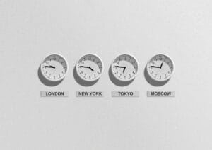 Clocks representing international time zones with Python zoneinfo
