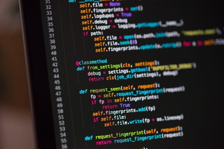 Código Python que representa funciones especializadas con functools.partial